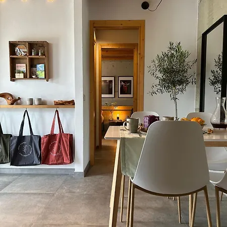 Sa Guardia De Ferricci Couette-café 4*