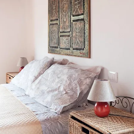 Bed & Breakfast Sa Guardia De Ferricci 4*